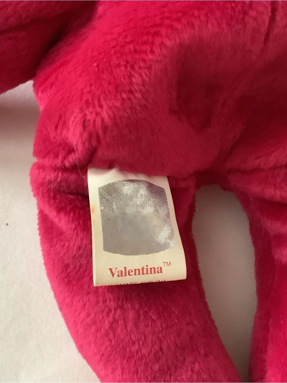 Ty beanie baby, Valentino. Retired 1998 to 1999 with errors.